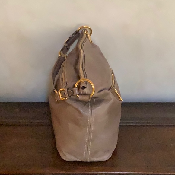 Host Pic✨🤎Prada Vitello Shine Leather Hobo Taupe - Picture 12 of 16